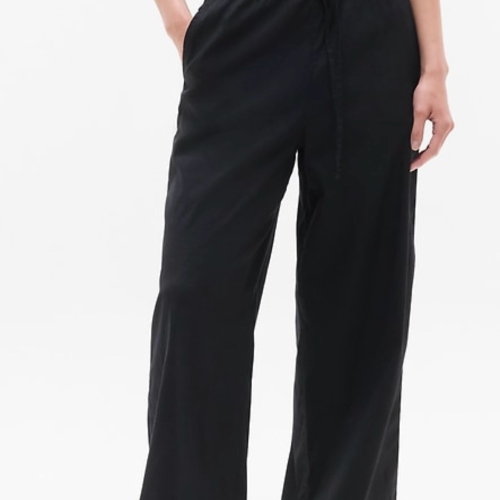 NWT Athleta Mid Rise Wide Leg Pant